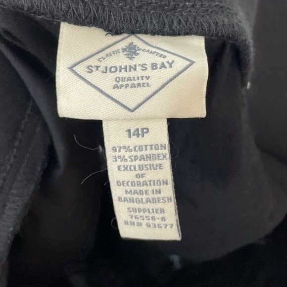 St. John's Bay Petite Shorts Black Mid Rise Hip & Thigh Size 14P Drawstring NWT - Picture 9 of 10
